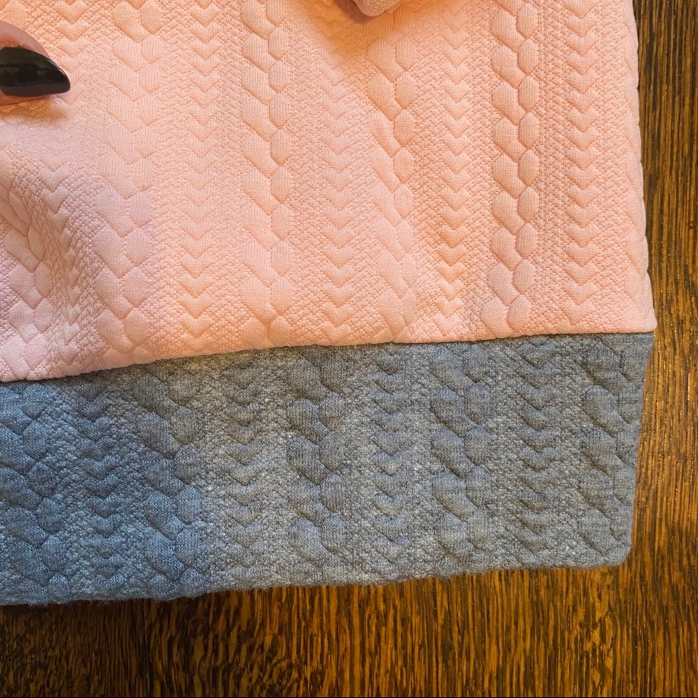 Color Block Sweatshirt - Picture 5 of 8